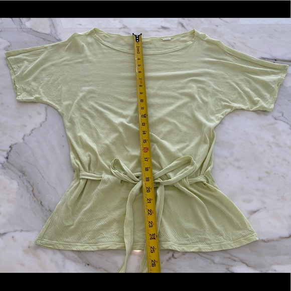 STEPHANIE B LIGHT GREEN BELTED TOP SIZE XS - Picture 7 of 8